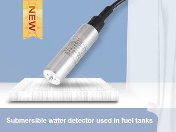 Submersible water detector used in fuel tanks