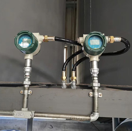 Ultrasonic fuel level sensors are used for level measurement